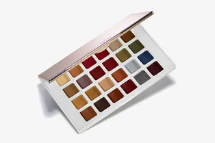 Sephora выпустили коллекцию, посвященную цвету года Sephora выпустили коллекцию, посвященную цвету года