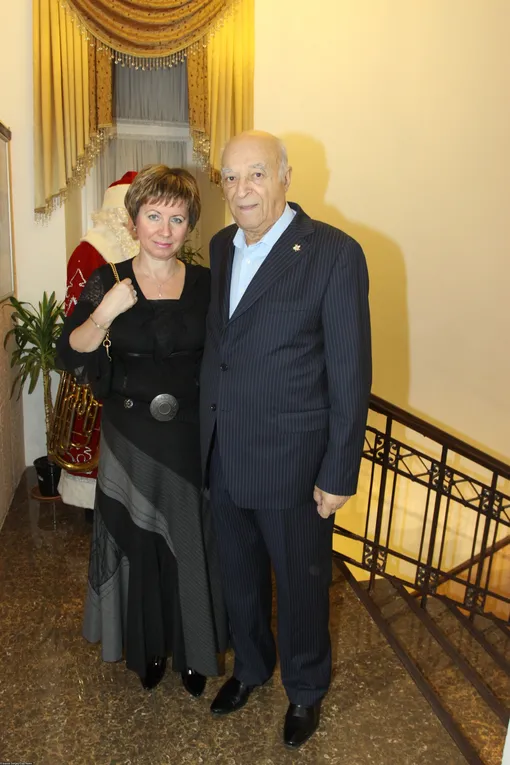 Владимир Этуш с женой