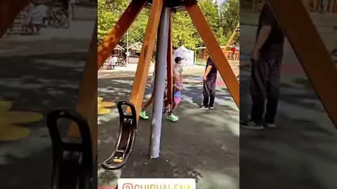 Нажми и смотри