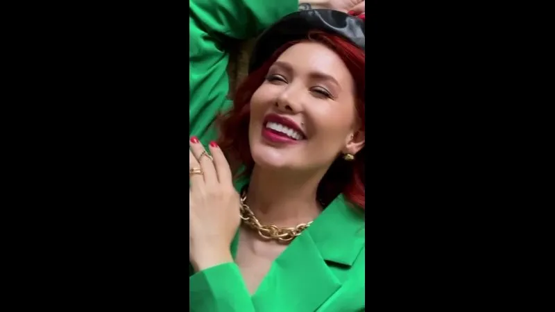 Нажми и смотри