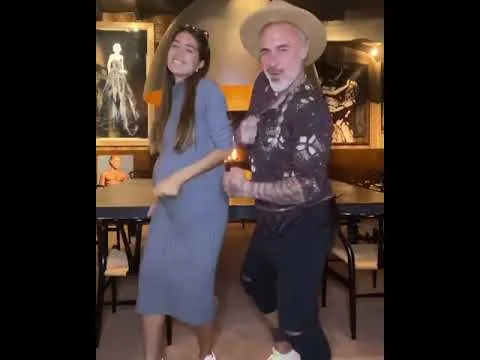 Нажми и смотри