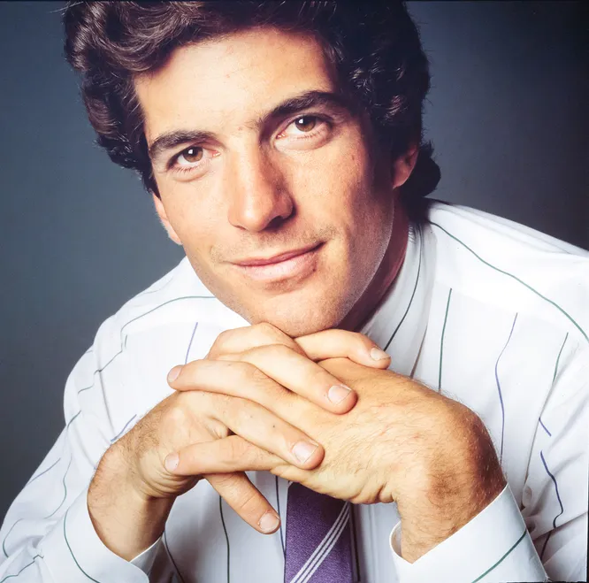 Джон Фицджеральд Кеннеди (младший) Джон Фицджеральд Кеннеди (младший)