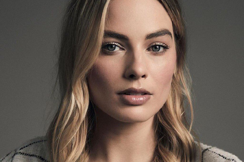 Марго Робби - новое лицо легендарных часов Chanel J12