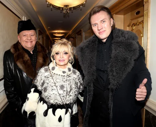 Певица Надежда Кадышева с мужем Александром Костюком и сыном Григорием Надежда Кадышева биография