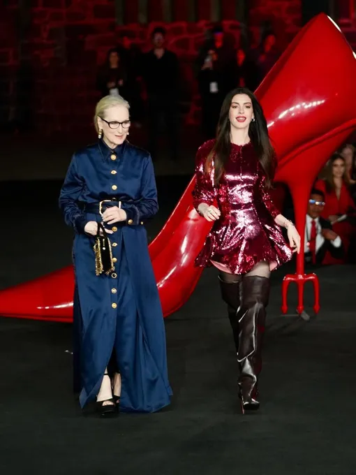 Мерил Стрип и Энн Хэтэуэй на премьере фильма «Дьявол носит Prada 2»