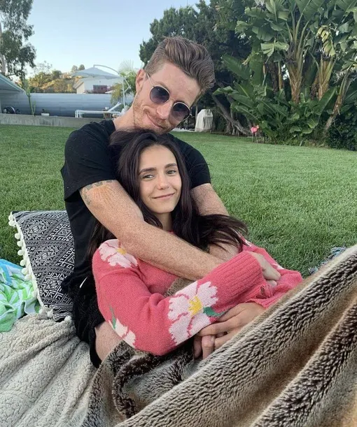 Инсайдер заявил, что бывшие возлюбленные остались в хороших отношениях после расставания