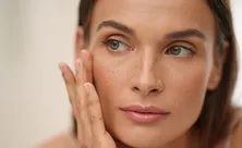 Как заставить кожу вырабатывать коллаген: научный подход к возрастному уходу