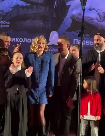 Нажми и смотри