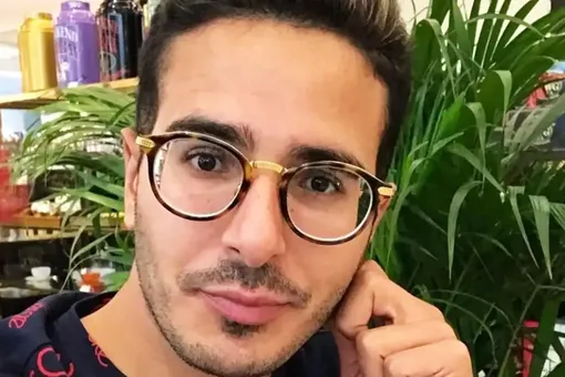 Знаменитого «Афериста из Tinder» Саймона Леваева задержали в аэропорту Грузии Знаменитого «Афериста из Tinder» Саймона Леваева задержали в аэропорту Грузии