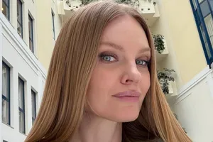 «Мне страшно»: Елена Кулецкая снялась в бикини и заявила, что возвращается в модельный бизнес «Мне страшно»: Елена Кулецкая снялась в бикини и заявила, что возвращается в модельный бизнес
