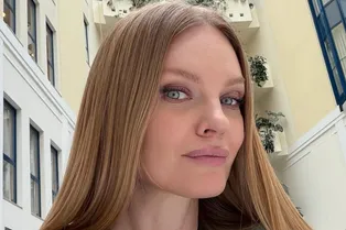 «Мне страшно»: Елена Кулецкая снялась в бикини и заявила, что возвращается в модельный бизнес «Мне страшно»: Елена Кулецкая снялась в бикини и заявила, что возвращается в модельный бизнес