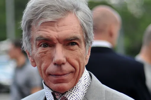 «Прощай, легенда!»: Зейналова, Кудрявцева, Веденеева и другие телеведущие обратились к умершему от рака Юрию Николаеву