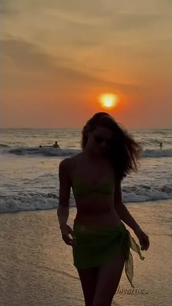 Нажми и смотри