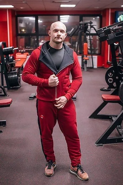 Вадим Иванов с детства увлекался спортом Вадим Иванов с детства увлекался спортом