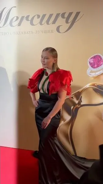 Нажми и смотри