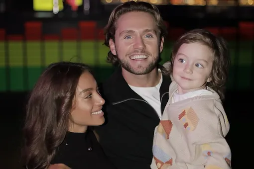 «Чудо, которое изменило наш союз»: Влад Соколовский трогательно обратился к жене в день 4-летия сына «Чудо, которое изменило наш союз»: Влад Соколовский трогательно обратился к жене в день 4-летия сына