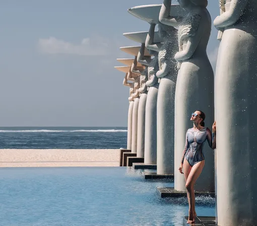 Катерина Шпица в пляжном образе Катерина Шпица в пляжном образе