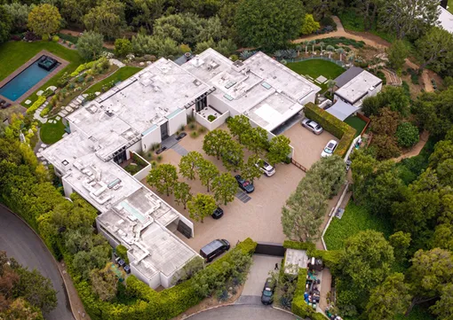 Сталкер пытался попасть в дом Дженнифер Энистон