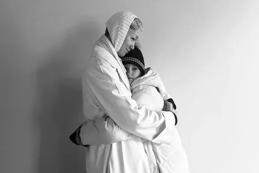 Дарья Мороз с сестрой Варварой