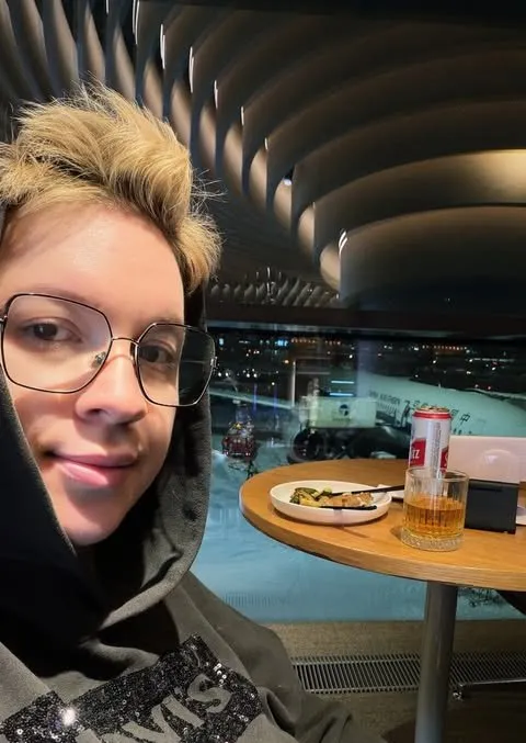 Алена Жигалова в Шереметьево Алена Жигалова в Шереметьево