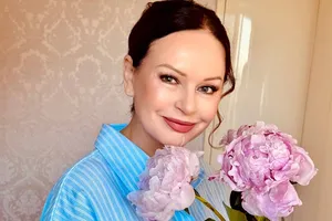 «Я надела юбочку»: Ирина Безрукова показала ногу после перелома «Я надела юбочку»: Ирина Безрукова показала ногу после перелома