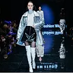 Бронза, глянец, много блеска: I AM Studio показывают, что мы будем носить в ближайшем сезоне