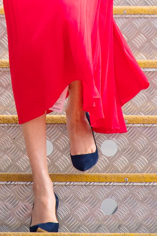 Неудачные наряды королевских особ