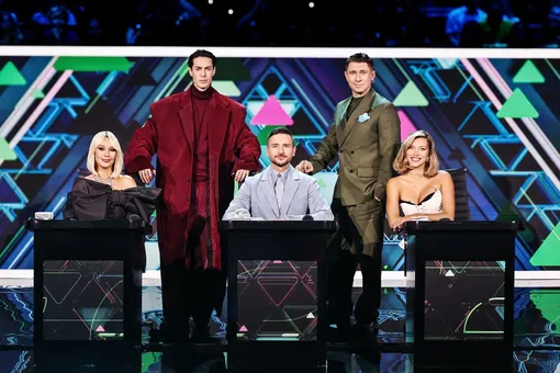 Лера Кудрявева. Марк Тишман, Сергей Лазарев, Тимур Батрутдинов и Регина Тодоренко на шоу Лера Кудрявева. Марк Тишман, Сергей Лазарев, Тимур Батрутдинов и Регина Тодоренко на шоу