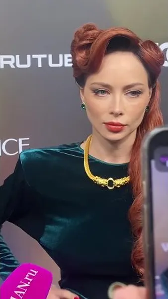 Нажми и смотри