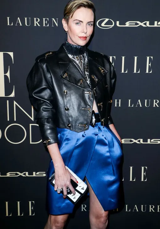 Актриса выбрала провокационный наряд