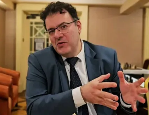 Эмиль Сутовский раскритиковал реакцию россиянина на смерть американского гроссмейстера Эмиль Сутовский раскритиковал реакцию россиянина на смерть американского гроссмейстера