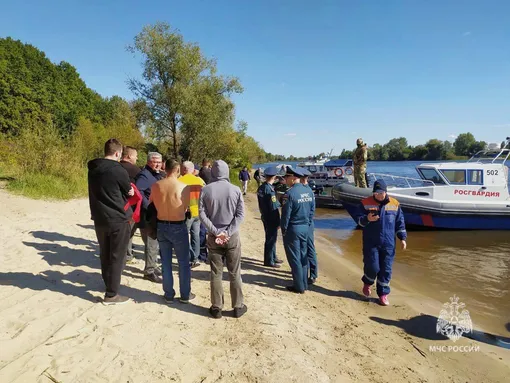 При крушении катера утонули четыре человека
