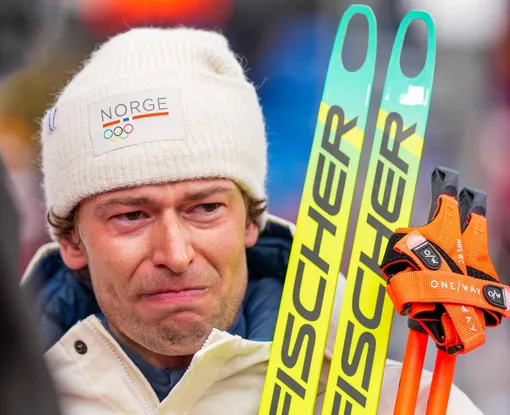 Стурла Холм Легрейд расплакался после награждения и признался в измене