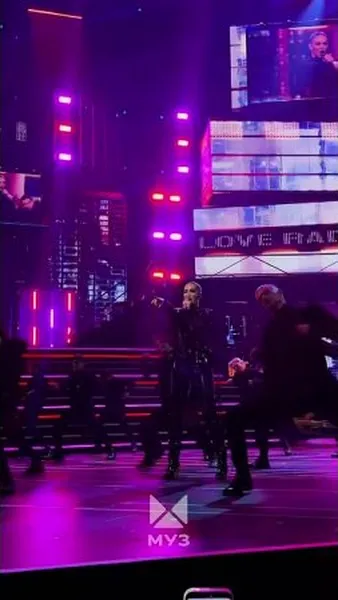 Нажми и смотри