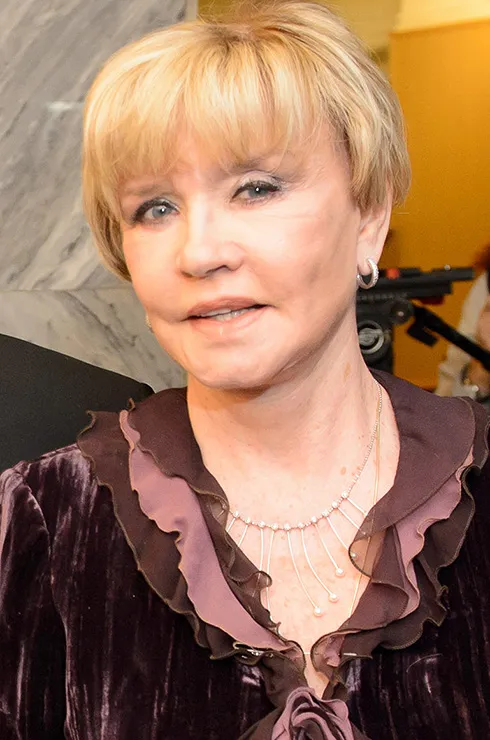 Российские знаменитости после пластики