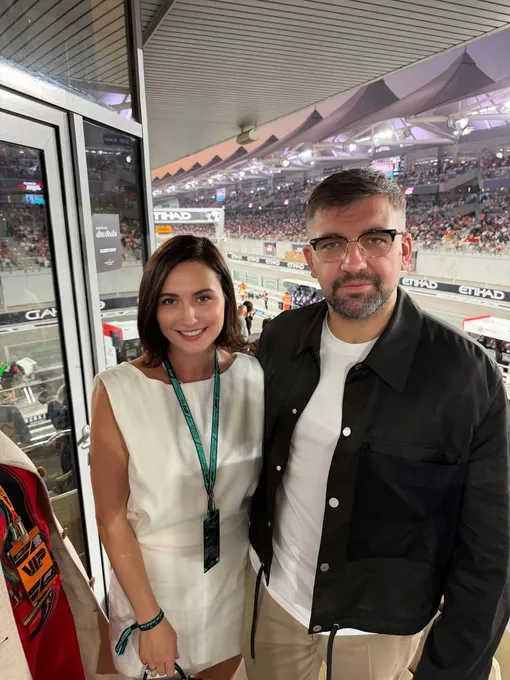 Супруги Елена Пинская и Василий Вакуленко в Абу-Даби