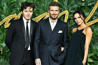 «Мама унизила меня на свадьбе»: Бруклин Бекхэм сделал шокирующие откровения о причине вражды с родителями «Мама унизила меня на свадьбе»: Бруклин Бекхэм сделал шокирующие откровения о причине вражды с родителями