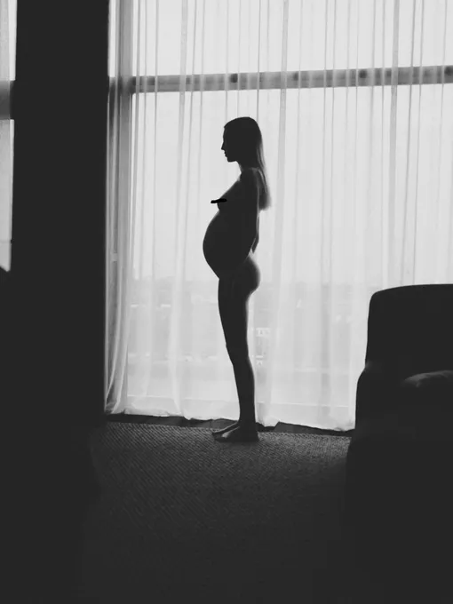 Элла Ричардс объявила о беременности в марте Элла Ричардс объявила о беременности в марте