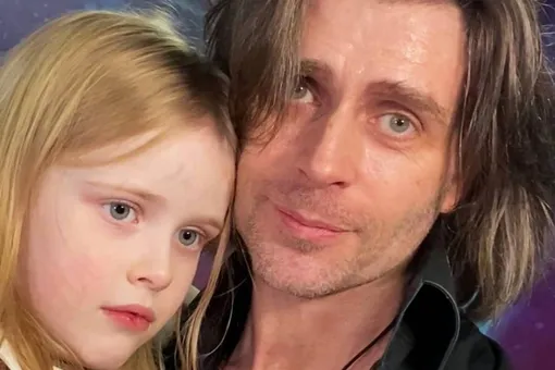 «Дочка меня критикует. Я отношусь к этому положительно»: Петр Чернышев сделал редкие откровения о Миле «Дочка меня критикует. Я отношусь к этому положительно»: Петр Чернышев сделал редкие откровения о Миле