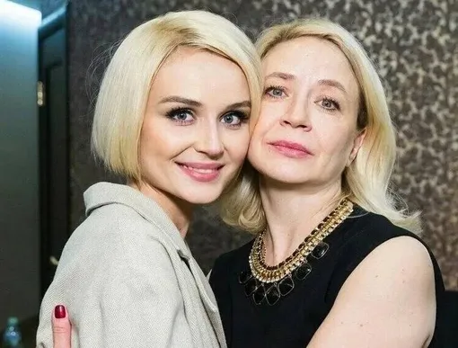 Полина Гагарина и ее мама Екатерина