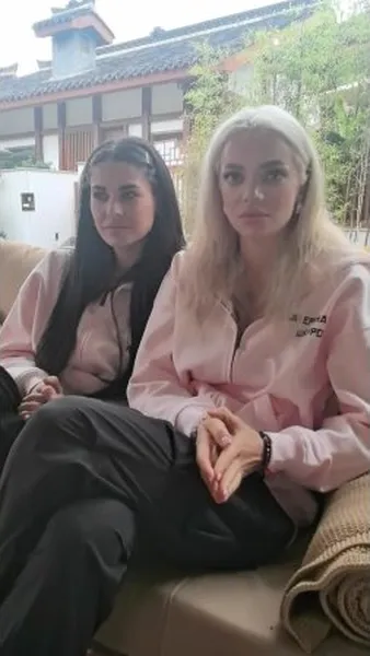 Нажми и смотри