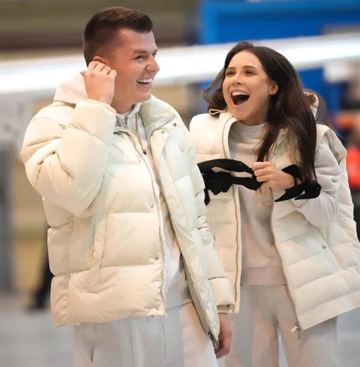 Артем и Валерия Чекалины развелись летом 2024 года