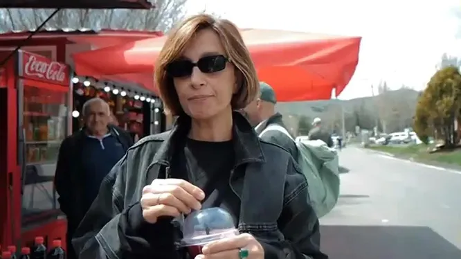 Нажми и смотри