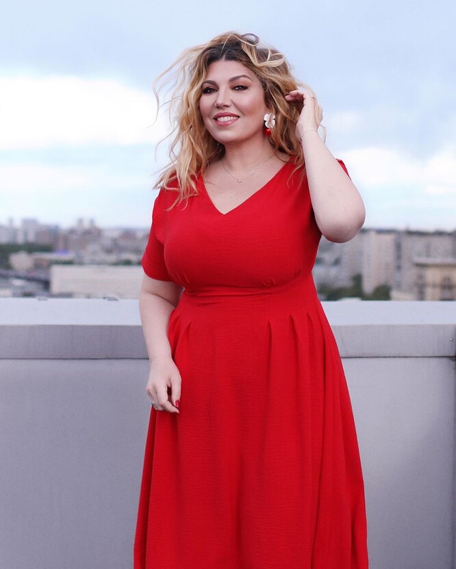 Ставропольде топтық секс үшін жұп іздейді