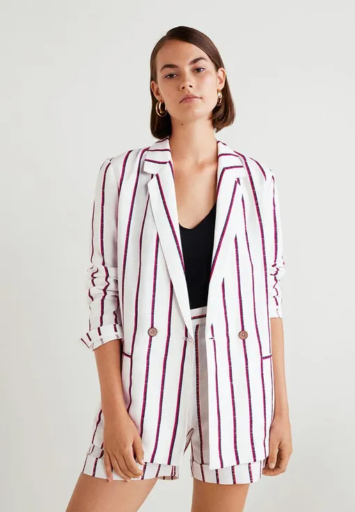 Mango, 3 999 руб. (на сайте Lamoda) Mango, 3 999 руб. (на сайте Lamoda)