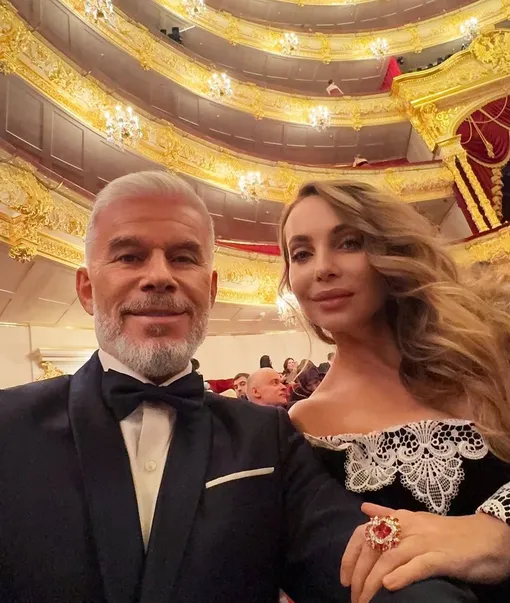 Олег Газманов с женой в Большом театре