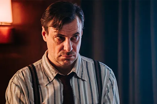 Евгений Цыганов в фильме «Отель "У погибшего альпиниста"» Евгений Цыганов в фильме «Отель "У погибшего альпиниста"»