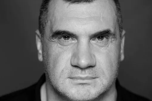 Погиб в 50 лет актер сериалов «Шеф», «Литейный» и «Ментовские войны» Ефим Старцев Погиб в 50 лет актер сериалов «Шеф», «Литейный» и «Ментовские войны» Ефим Старцев