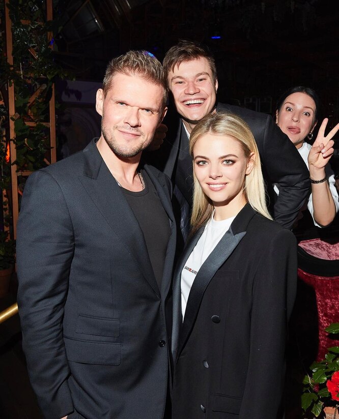 Свингерлердің жеке порно видеолары Наруто Конан порно