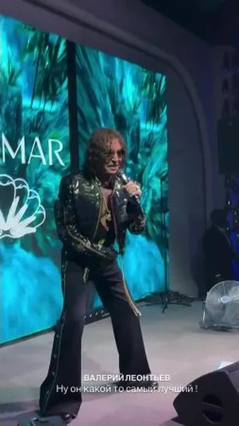 Нажми и смотри